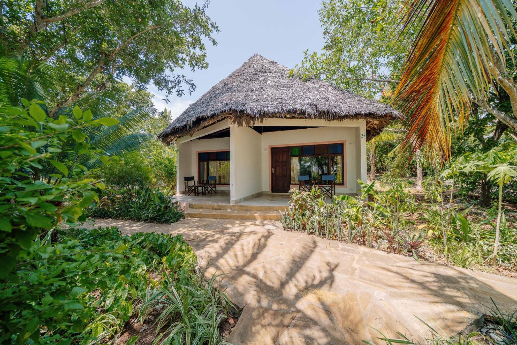 Spice Island Hotel & Resort Jambiani  Exterior photo